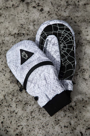 Ghoul Mitt - Web
