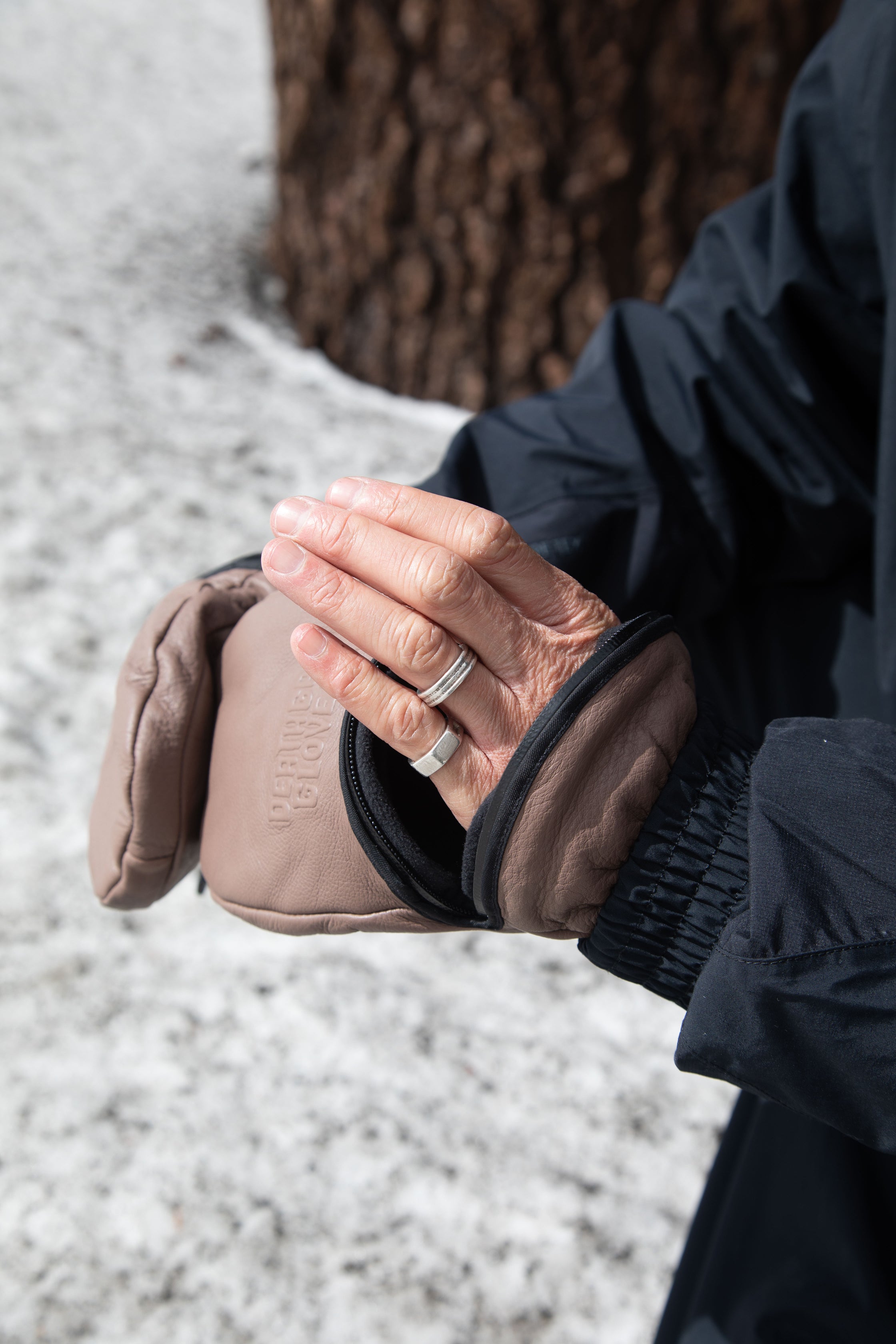 Ghoul Leather Mitt - Rose – DEATHGRIP GLOVE CO.