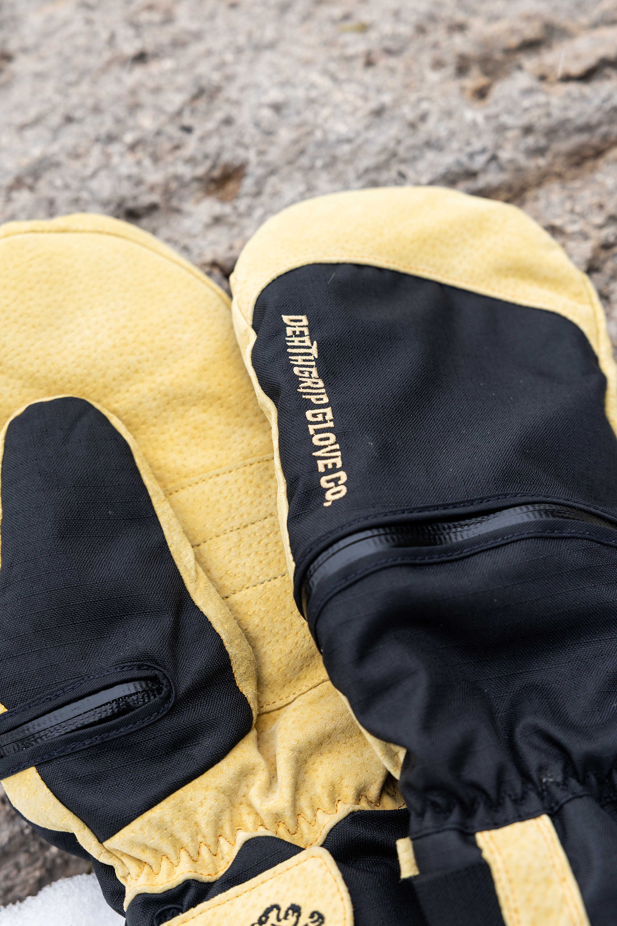 Werewolf Mitt - Bronze/Black