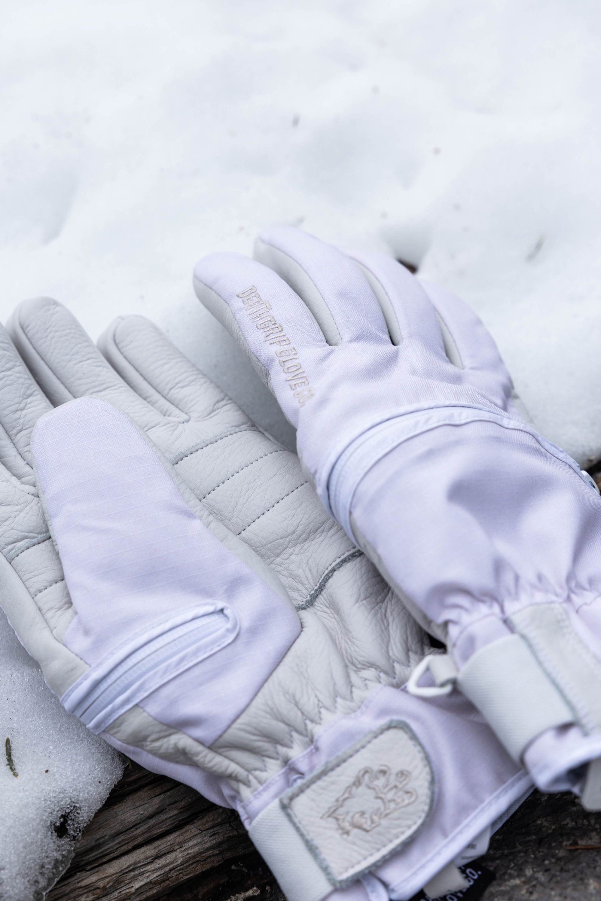 Werewolf Glove - Pearl