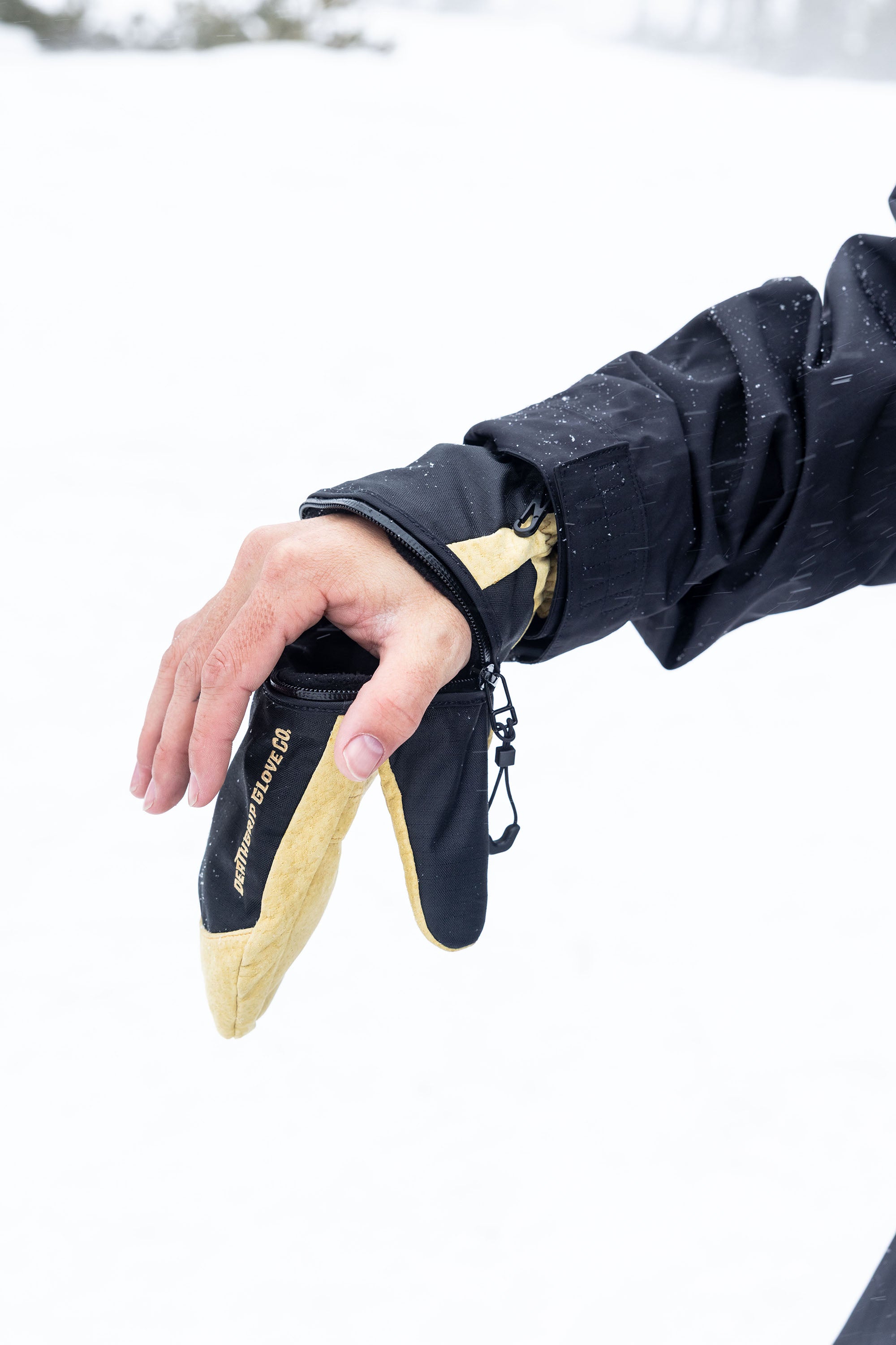 Werewolf Mitt - Tan/Black