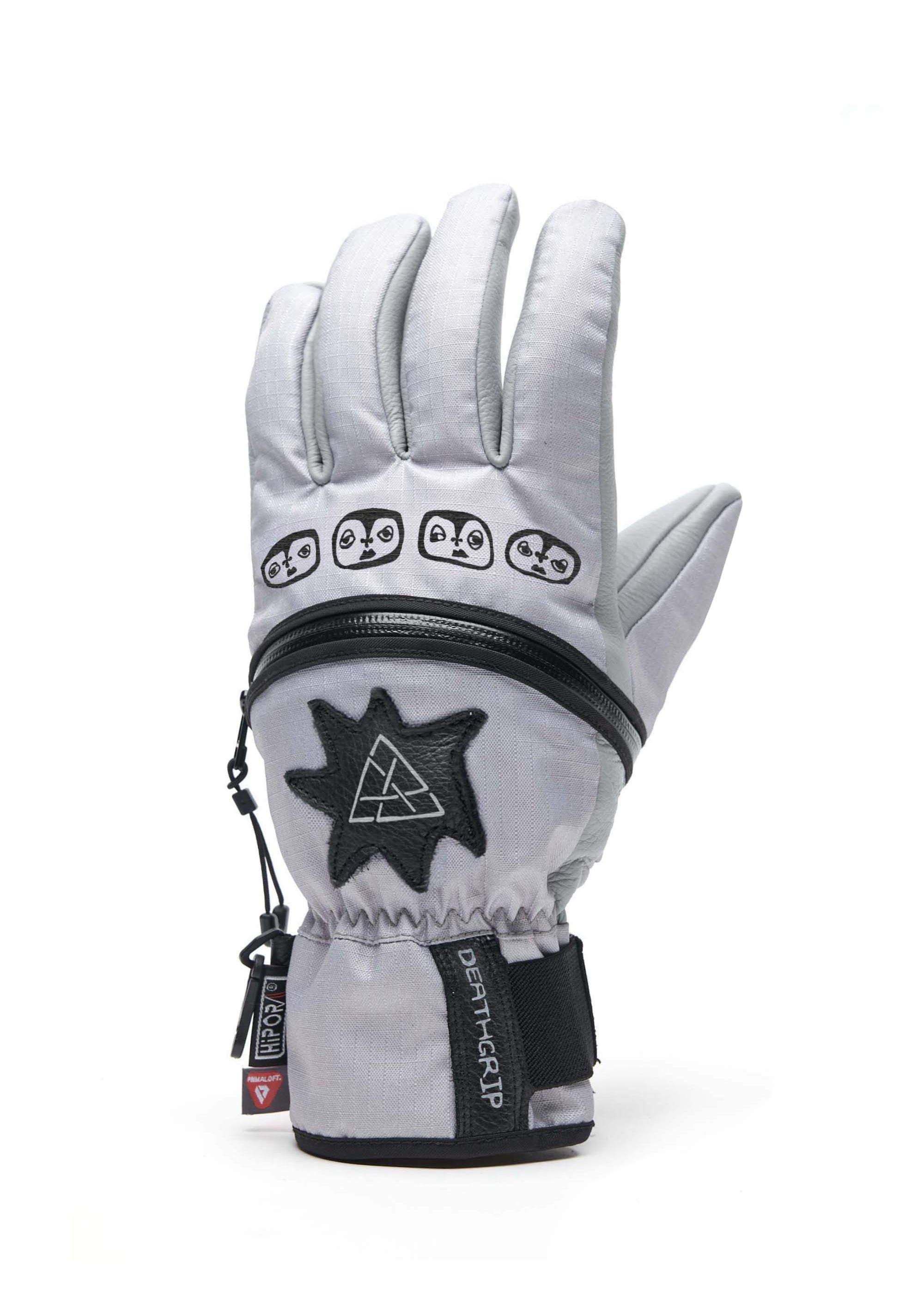 F25_WerewolfGlove_NstEstelle_back_left.jpg